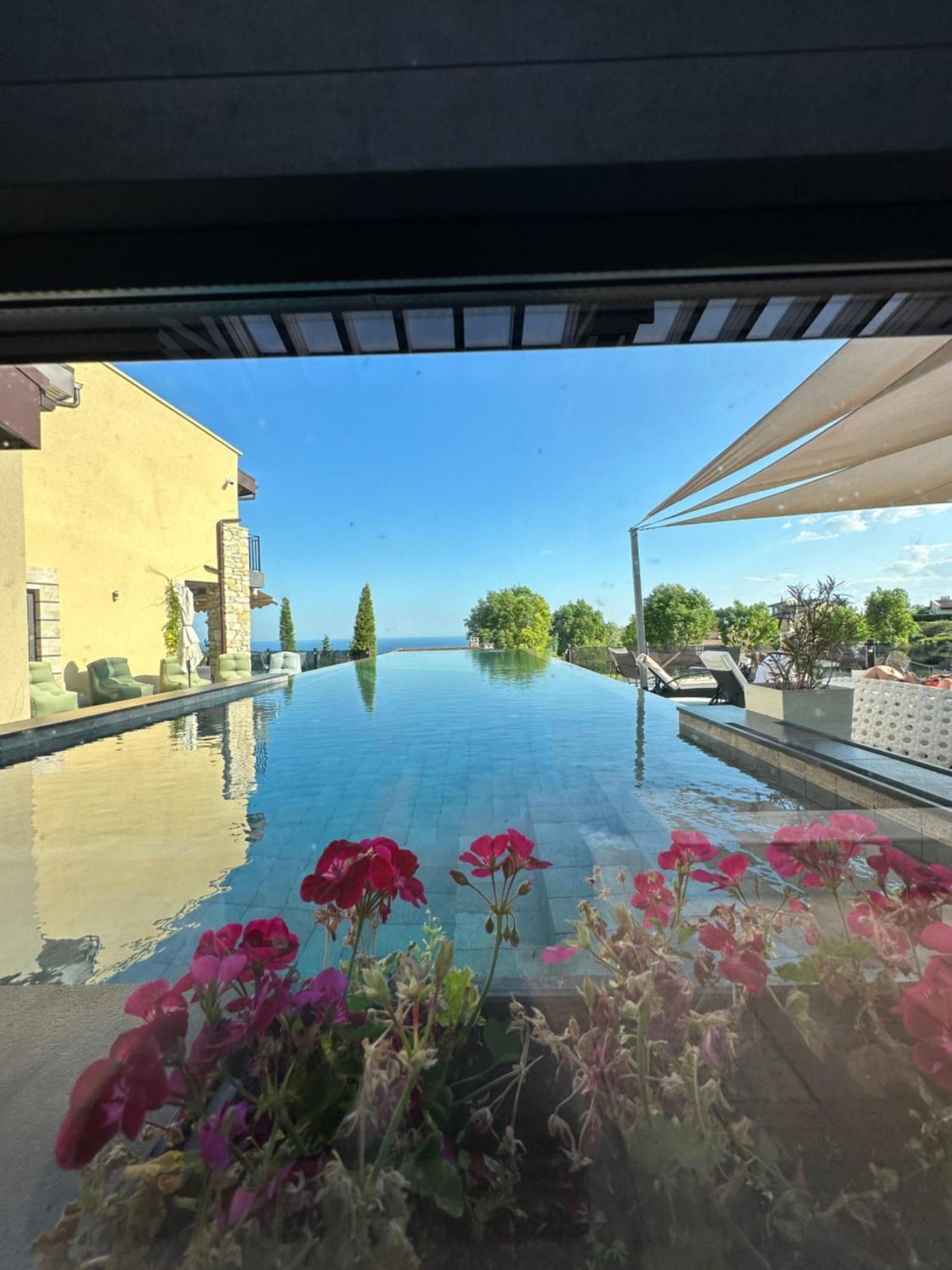 בלצ'יק Boutique Hotel By Blacksearama מראה חיצוני תמונה